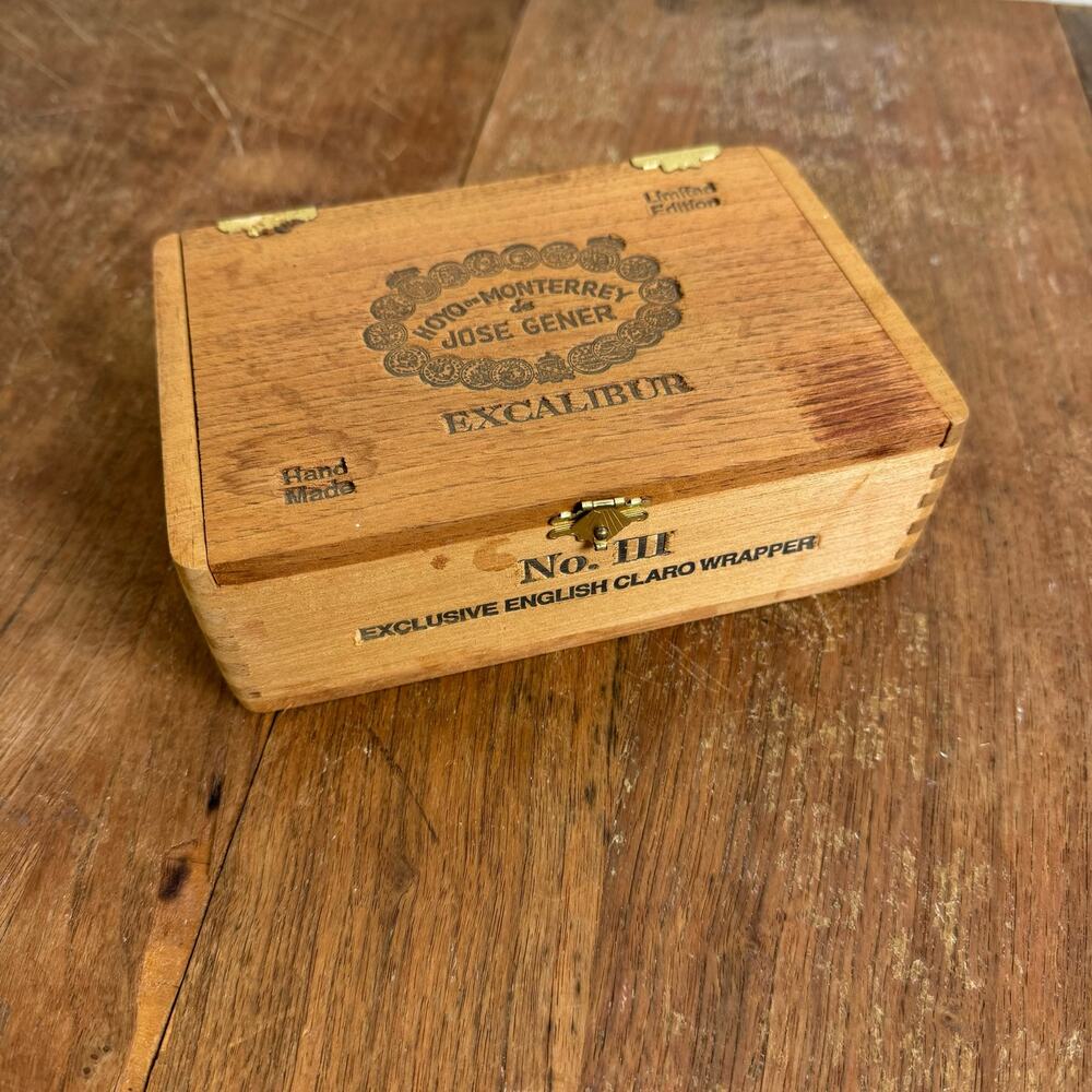 Vintage Wood Hand Made Cigar Box Advertising Hoyo‎ De Monterrey No. III